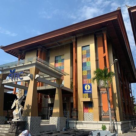 Fello B&B Hostel Legian  Bagian luar foto