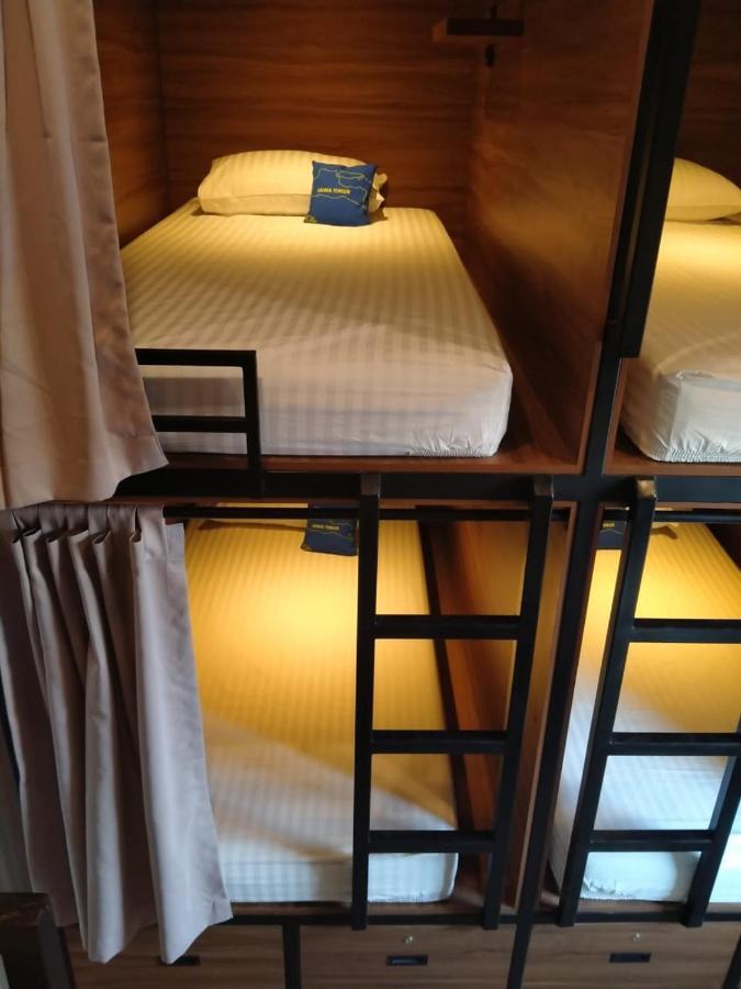 Fello B&B Hostel Legian  Bagian luar foto